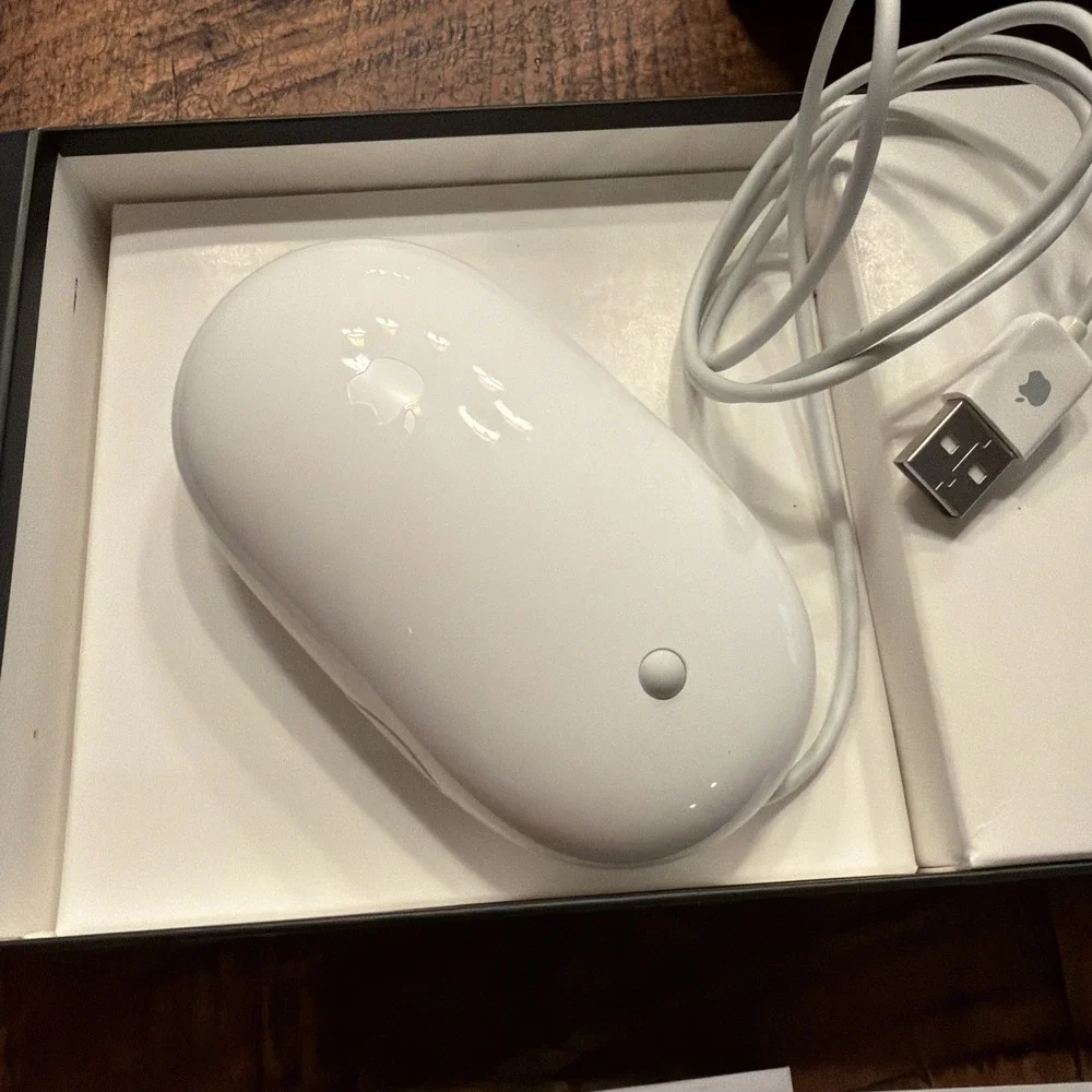 Genuine Apple Wired USB Mighty Mouse A1152 Opened Not Used With Box And Disks